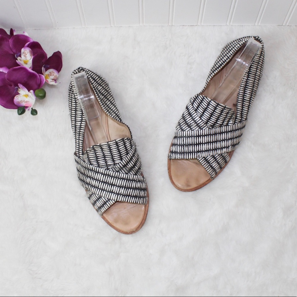 Loeffler Randall flat shoe 10